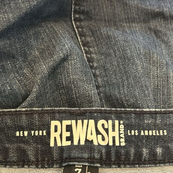 Rewash Distressed Denim mini skirt
Size 7 EUC - Picture 8 of 11